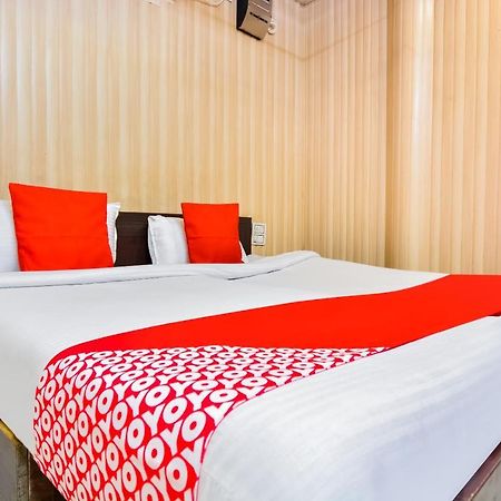 Oyo 46152 Hotel Neelam Karnāl Eksteriør billede