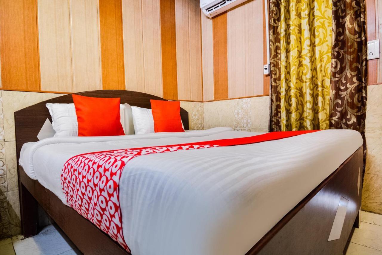 Oyo 46152 Hotel Neelam Karnāl Eksteriør billede