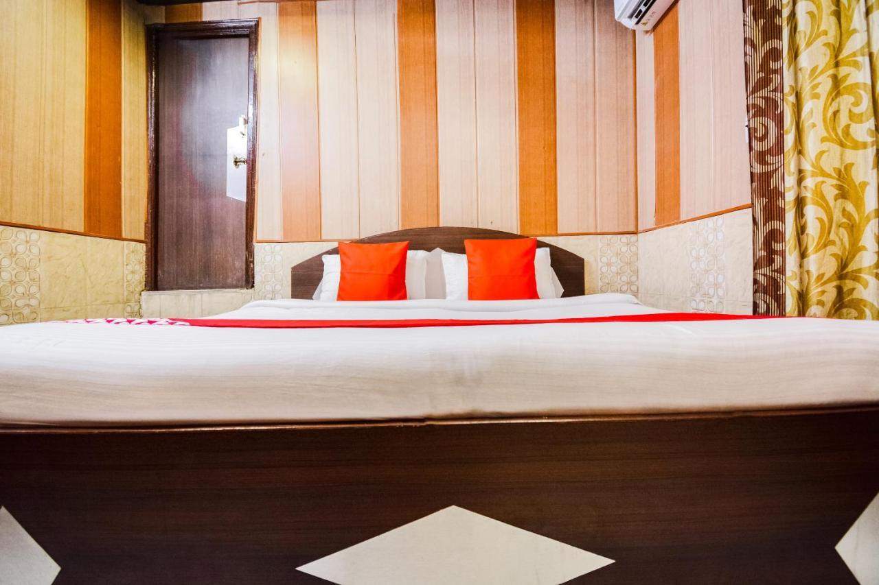 Oyo 46152 Hotel Neelam Karnāl Eksteriør billede